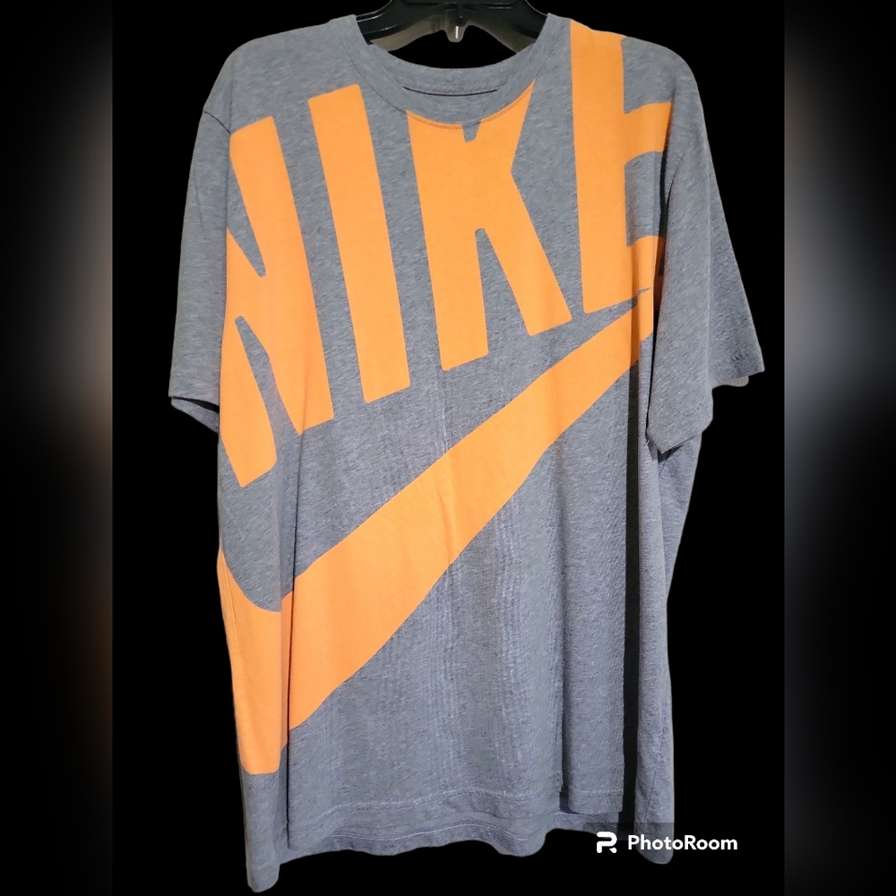 Nike Tee